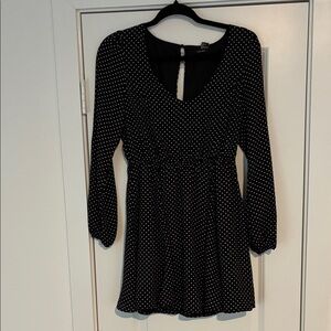 Forever 21 Polka Dot Long Sleeve V Neck Dress